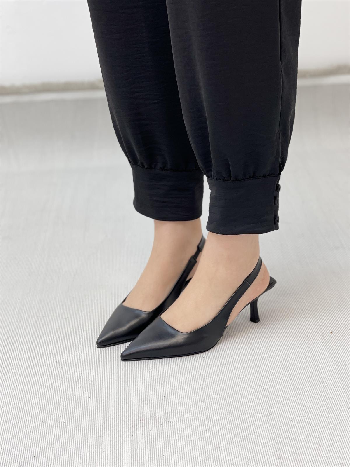 TOPUKLU AYAKKABI Kubra ShoesMİLA DÜZ MAT KADEH TOPUK