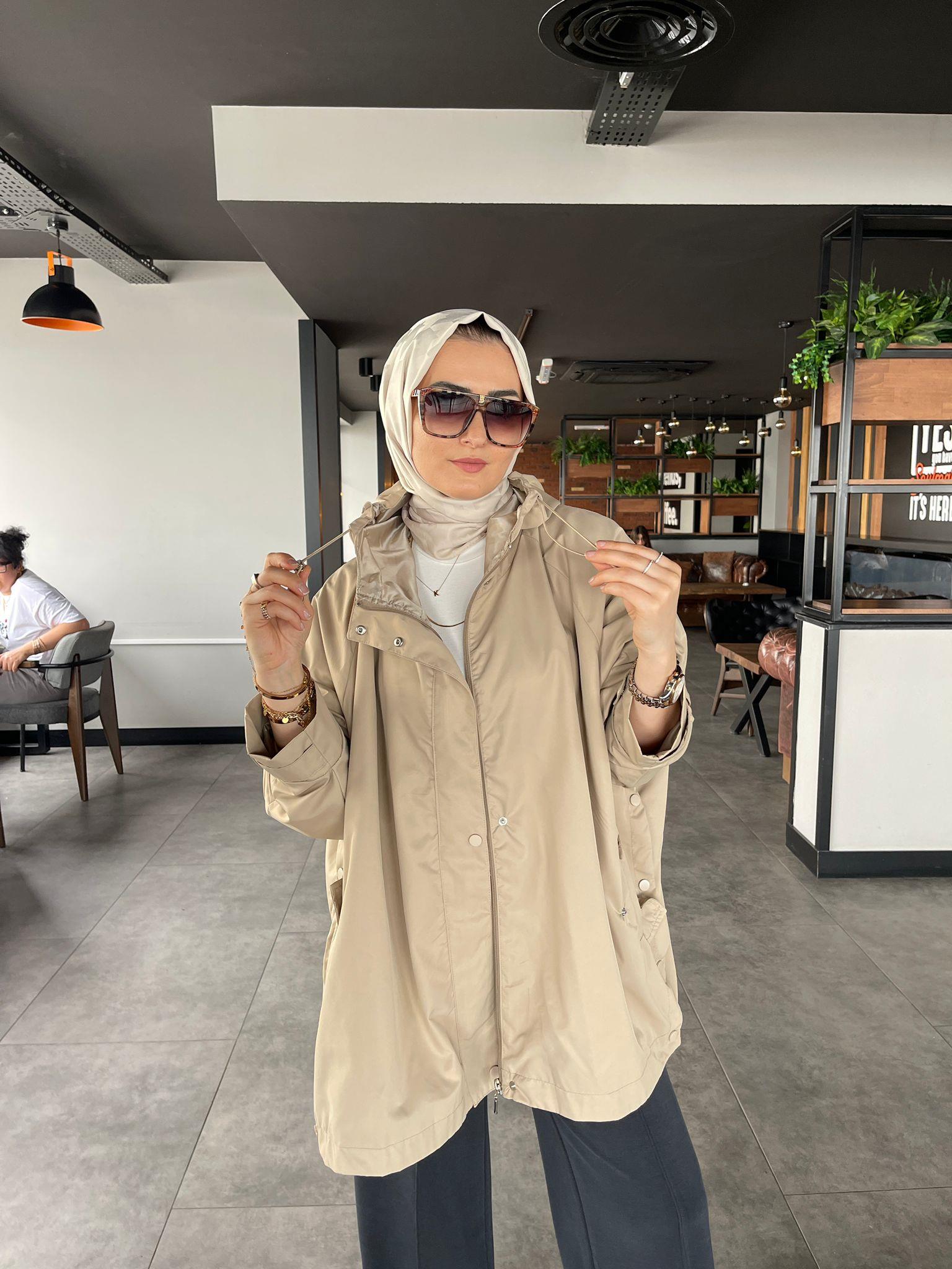 TrençkotKAPÜŞONLU YANLARI AÇILABİLEN MİNİ YAĞMURLUK& TRENÇ