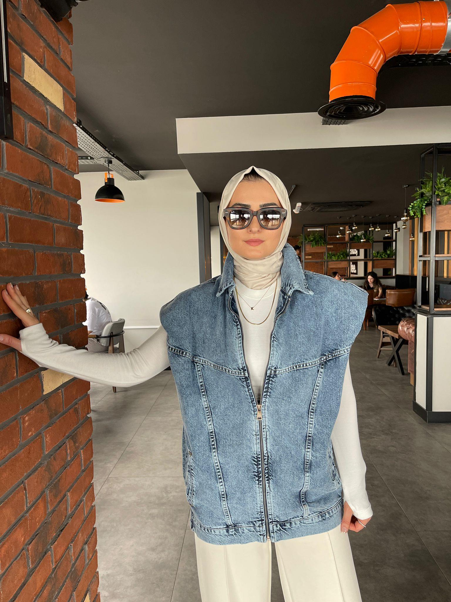 YelekOMUZ VATKALI FERMUARLI KOT YELEK