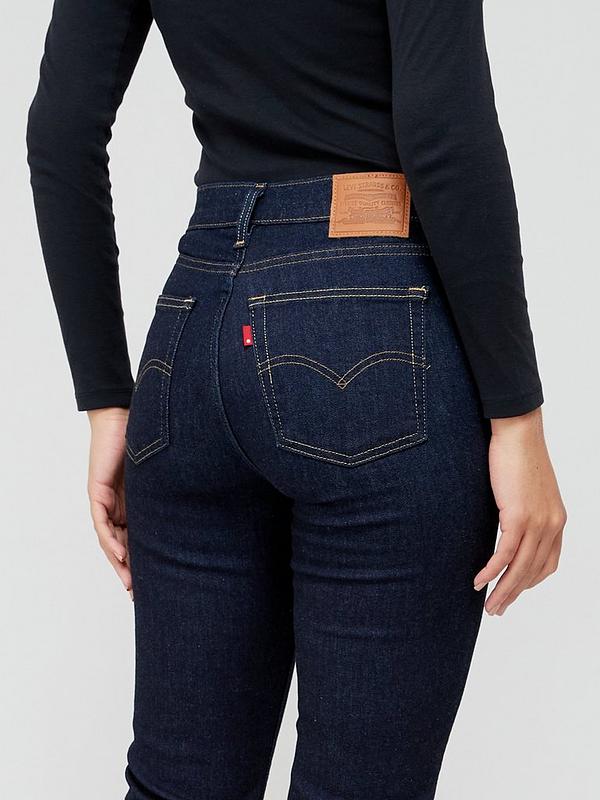 Kusursuz Silüet: Levi’s 724 High-Rise Straight ile Tanışın