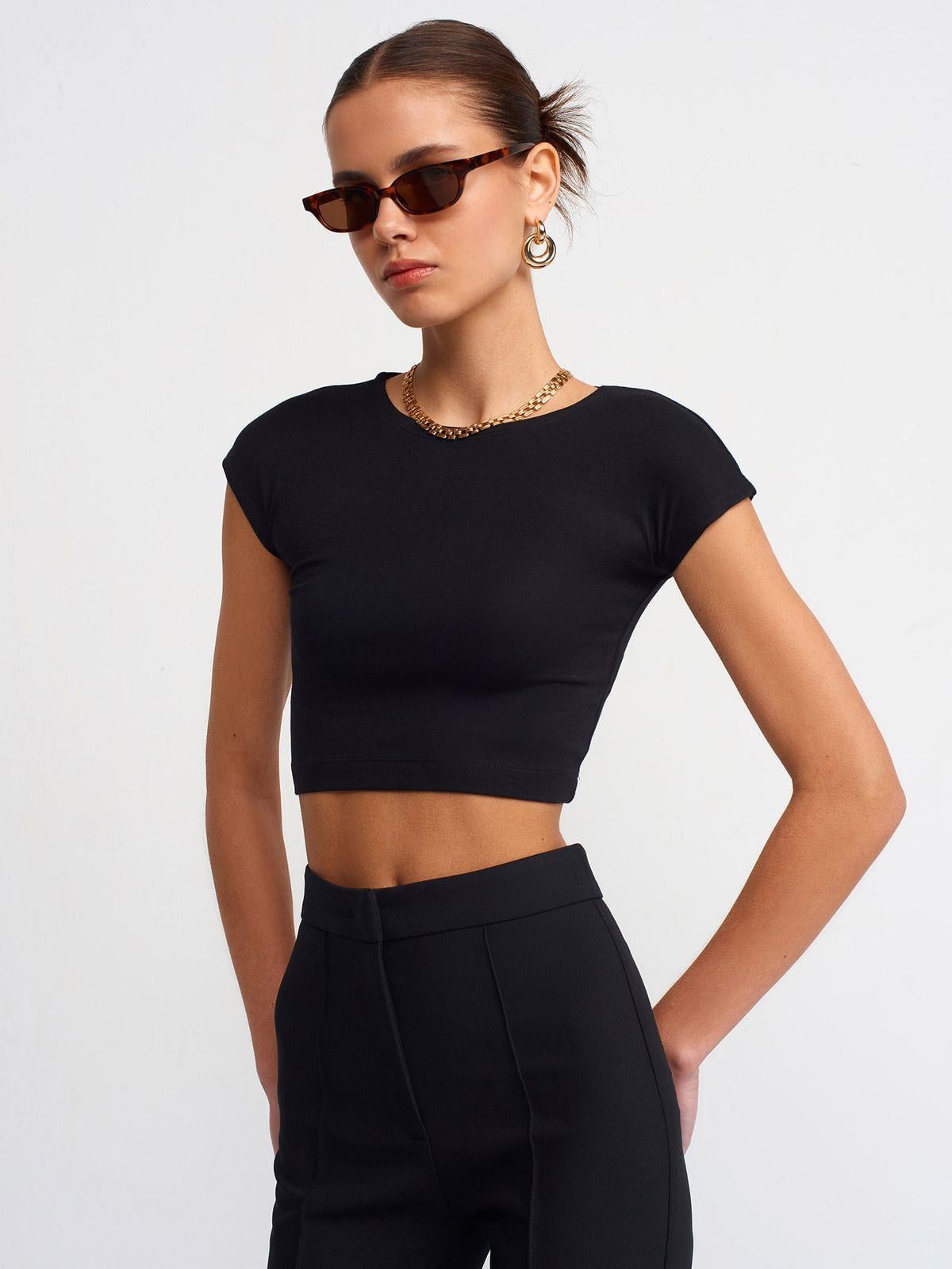 Dilvin Kadın Pamuk ve Modal Karışımlı Crop Top T-shirt - 30528 - Dilvin - 101A30528