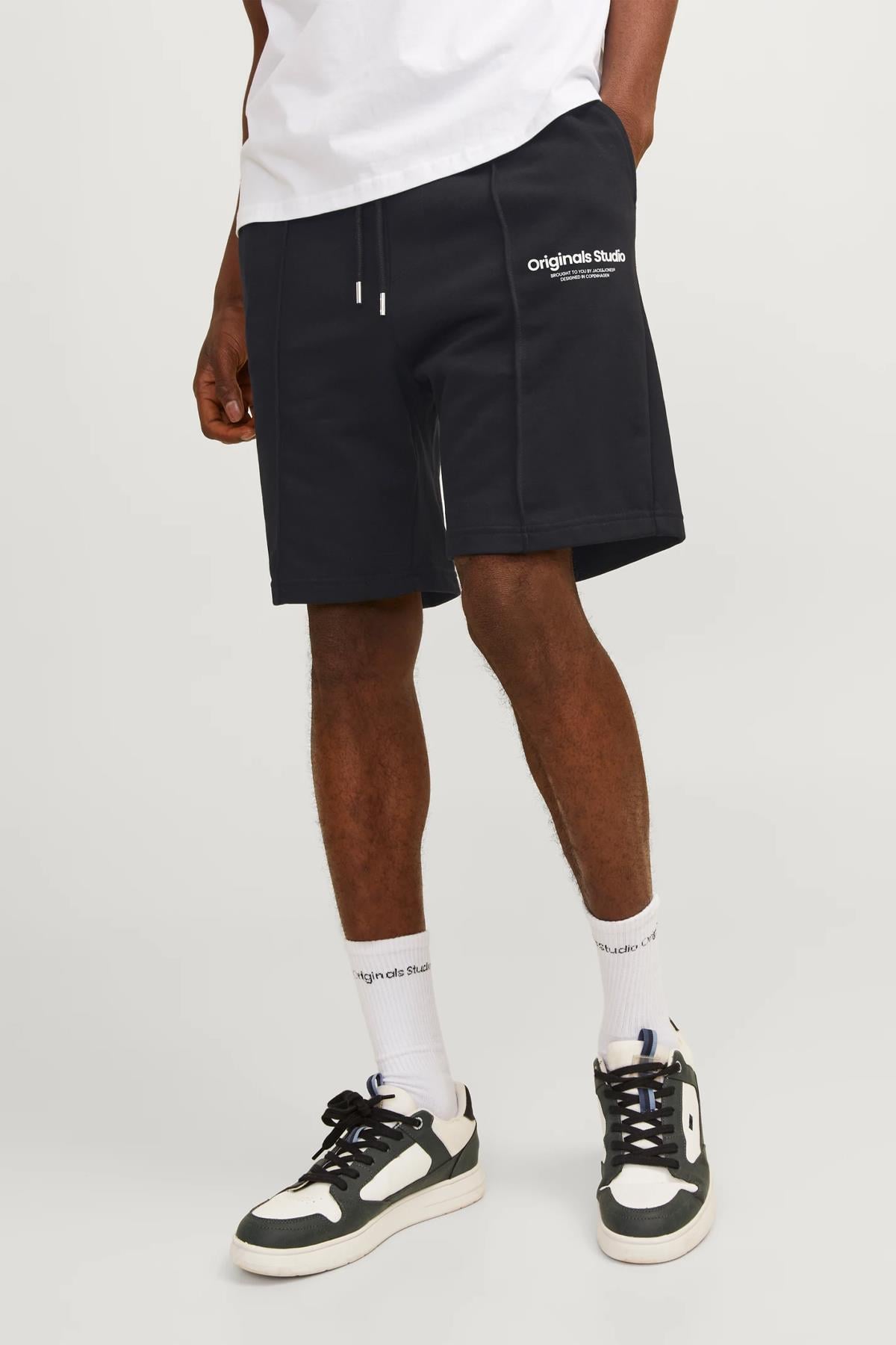Jack & Jones Erkek Bol Kesim Siyah Sweat Şort - 12252251 - Jack & Jones - 12252251-B