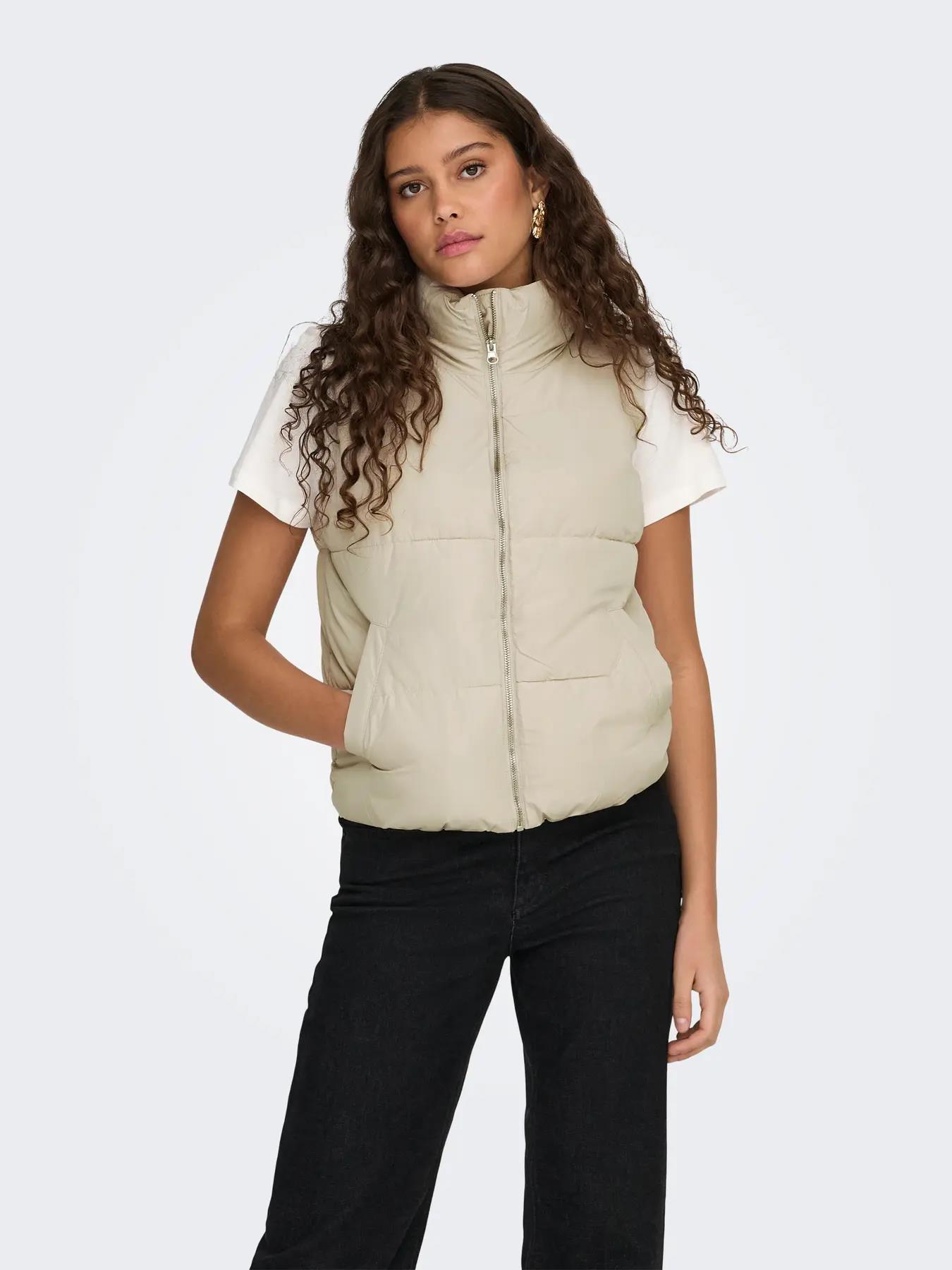 Only Kadın Şişme Dik Yaka Bej Yelek - 15234210 - Only - 15234210