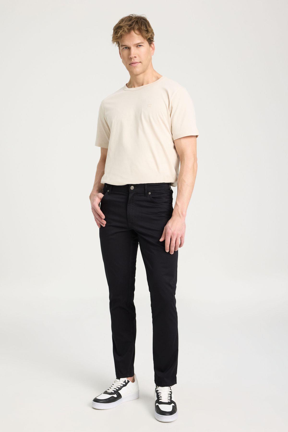 Wrangler Erkek Normal Bel Slim Fit Siyah Chino Pantolon Texas Slim Pantolon- W12001 - Wrangler - 5003007556