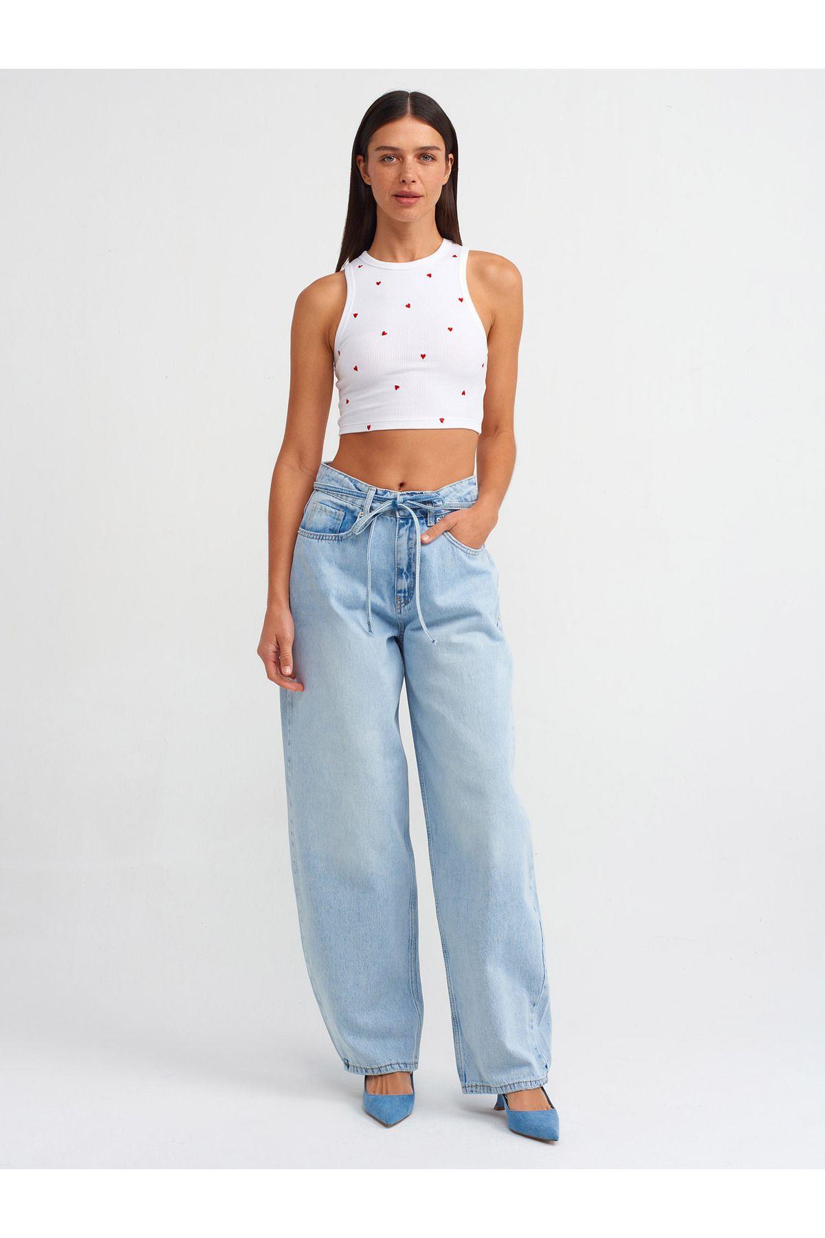 Dilvin Kadın Kalp Nakışlı Crop Top Beyaz Günlük Atlet- 20819 · 12