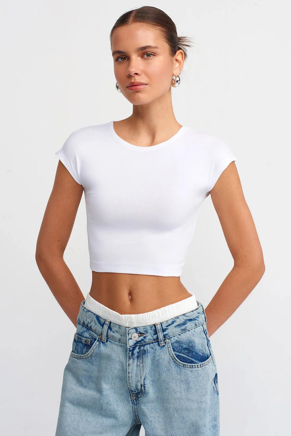 Dilvin Kadın Pamuk ve Modal Karışımlı Crop Top T-shirt - 30528 - Dilvin - 101A30528