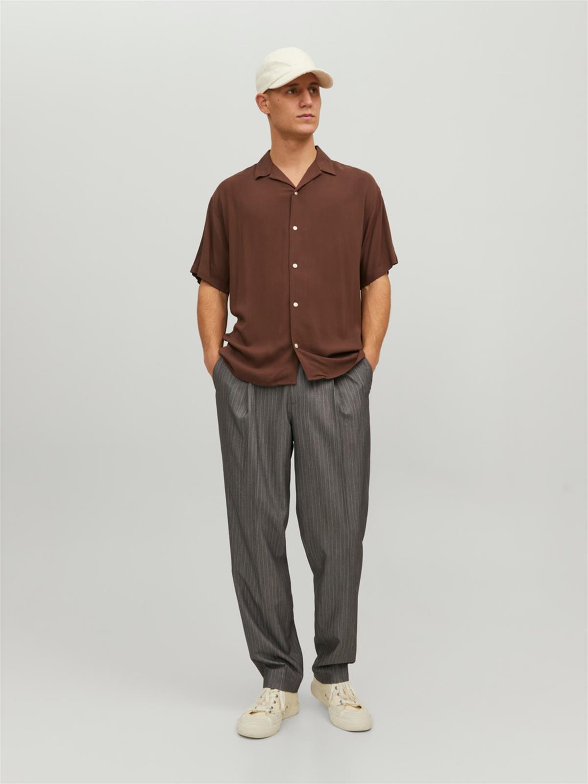 Jack & Jones Jornoah Erkek Relaxed Fit Erkek Kısa Kollu Gömlek 12228007 · 30