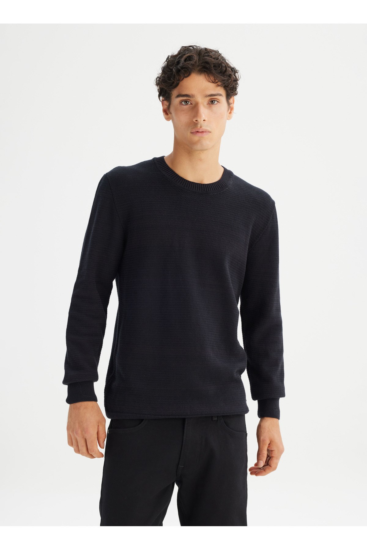 LEE ERKEK Bisiklet Yaka Regular Fit Siyah Kazak L2520373001 Siyah Kazak - 5003317446 - Lee - 5003317446