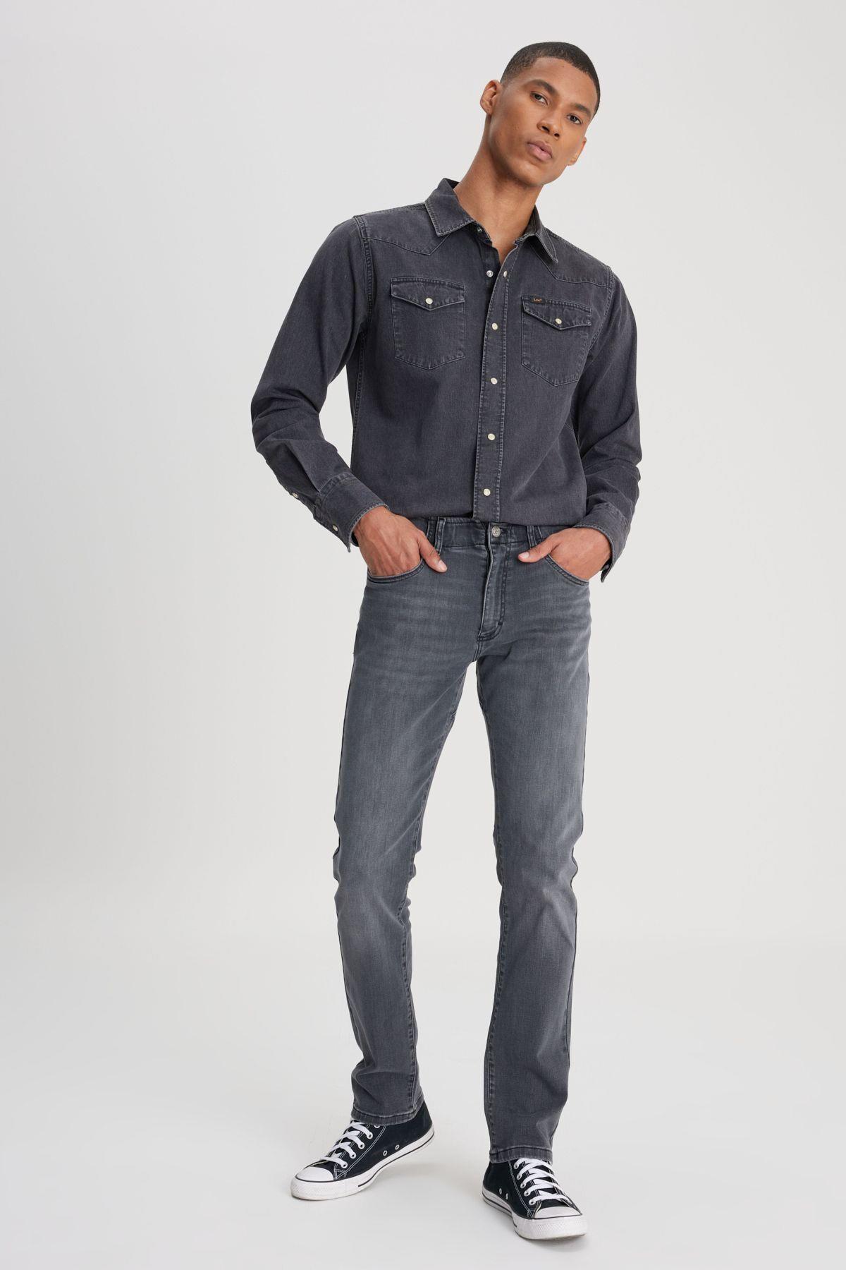 Lee Erkek Slim Tapered Fit Dar Kesim Normal Bel Düz Paça Extreme Motion Koyu Gri Esnek Jean Kot Pantolon - L72A  - Lee - L72A008E47