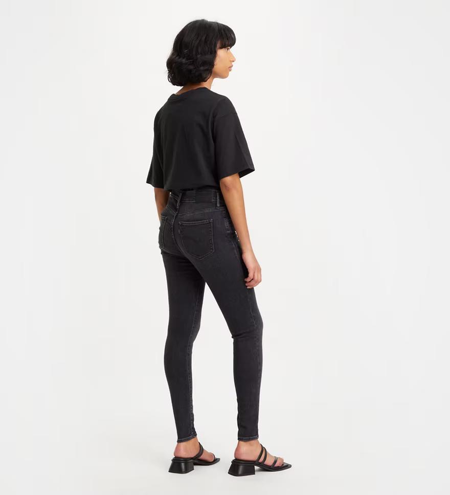 Levi's Kadın 720 High-Rise Super Skinny Jean - 52797-0355 · 26