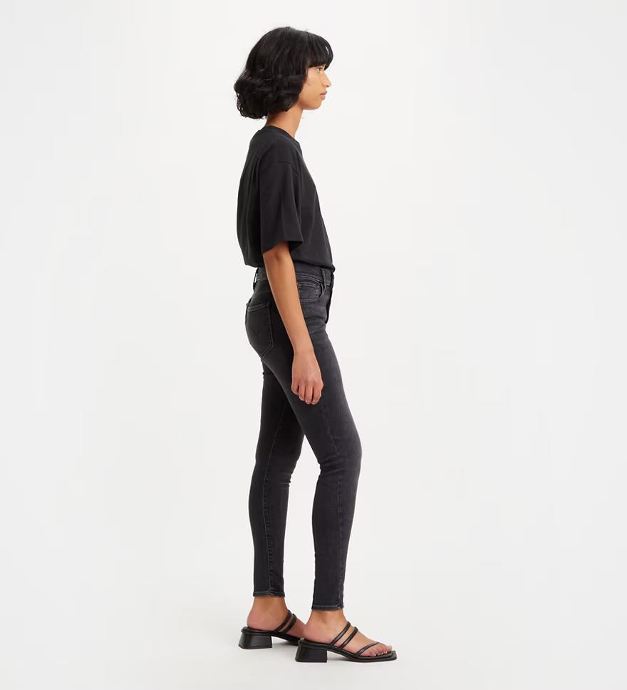 Levi's Kadın 720 High-Rise Super Skinny Jean - 52797-0355 · 12