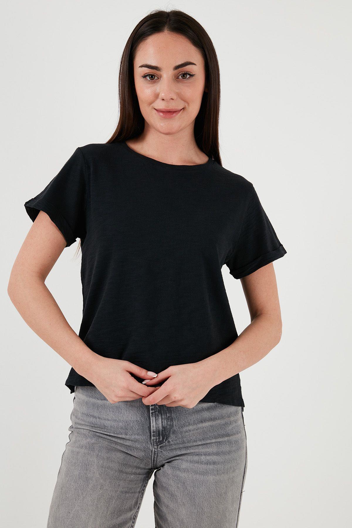 Levi's Kadın Pamuklu Regular Fit Bisiklet Yaka T-Shirt - A9401 · 10