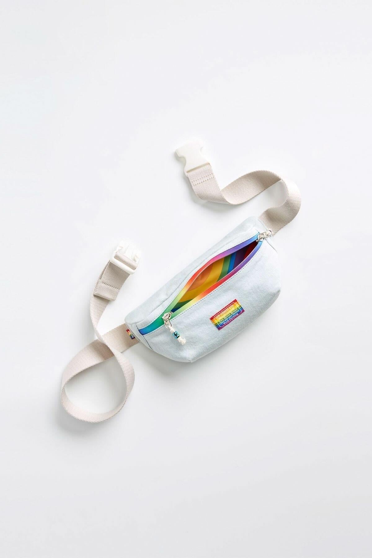 Levi's Pride Sling Omuz Bel Çantası - 3800502420 - Levi's - 3800502420