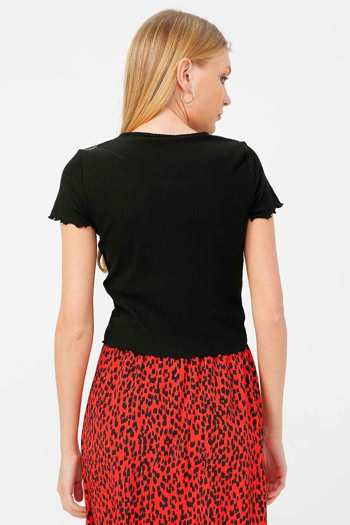 Only Kadın Kısa Kollu Fırfırlı Crop T-Shirt - 15201206 ONLEMMA · 27