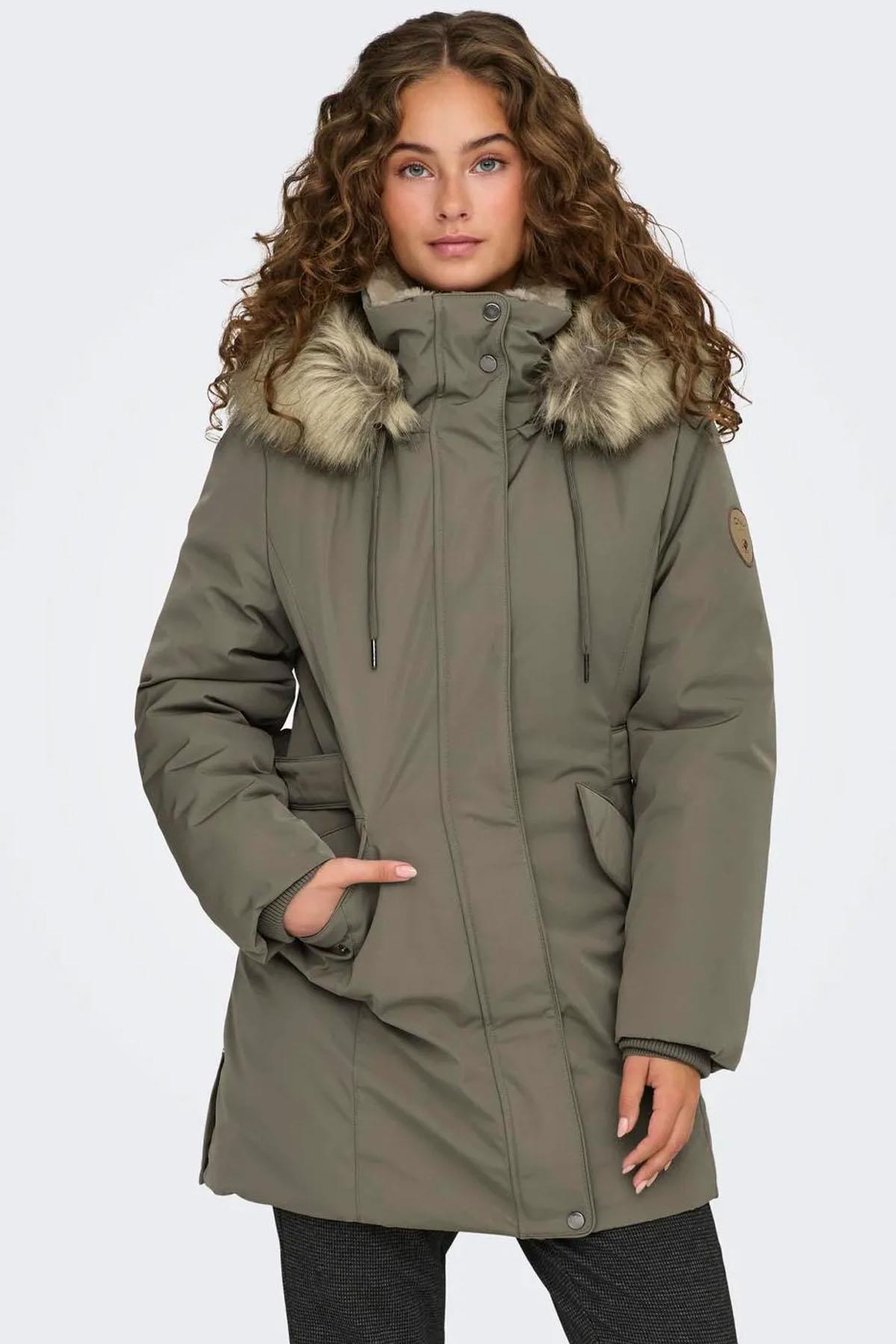 Only Kadın Suni Kürk Kapüşonlu Parka Mont - 15300627 - Only - 15300627