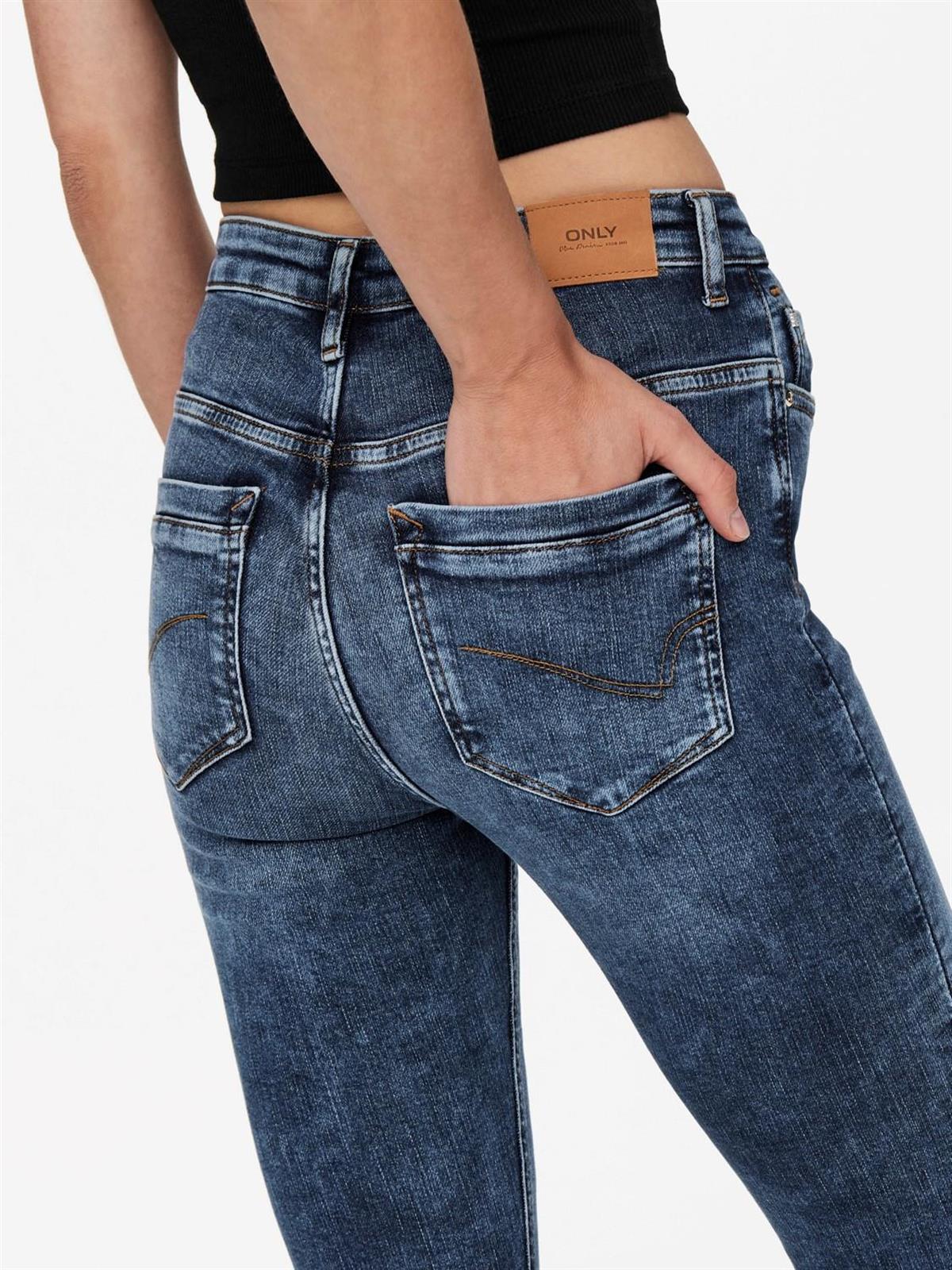Only Kadın Yırtık Detaylı Kot Pantolon - 15241943 · 34