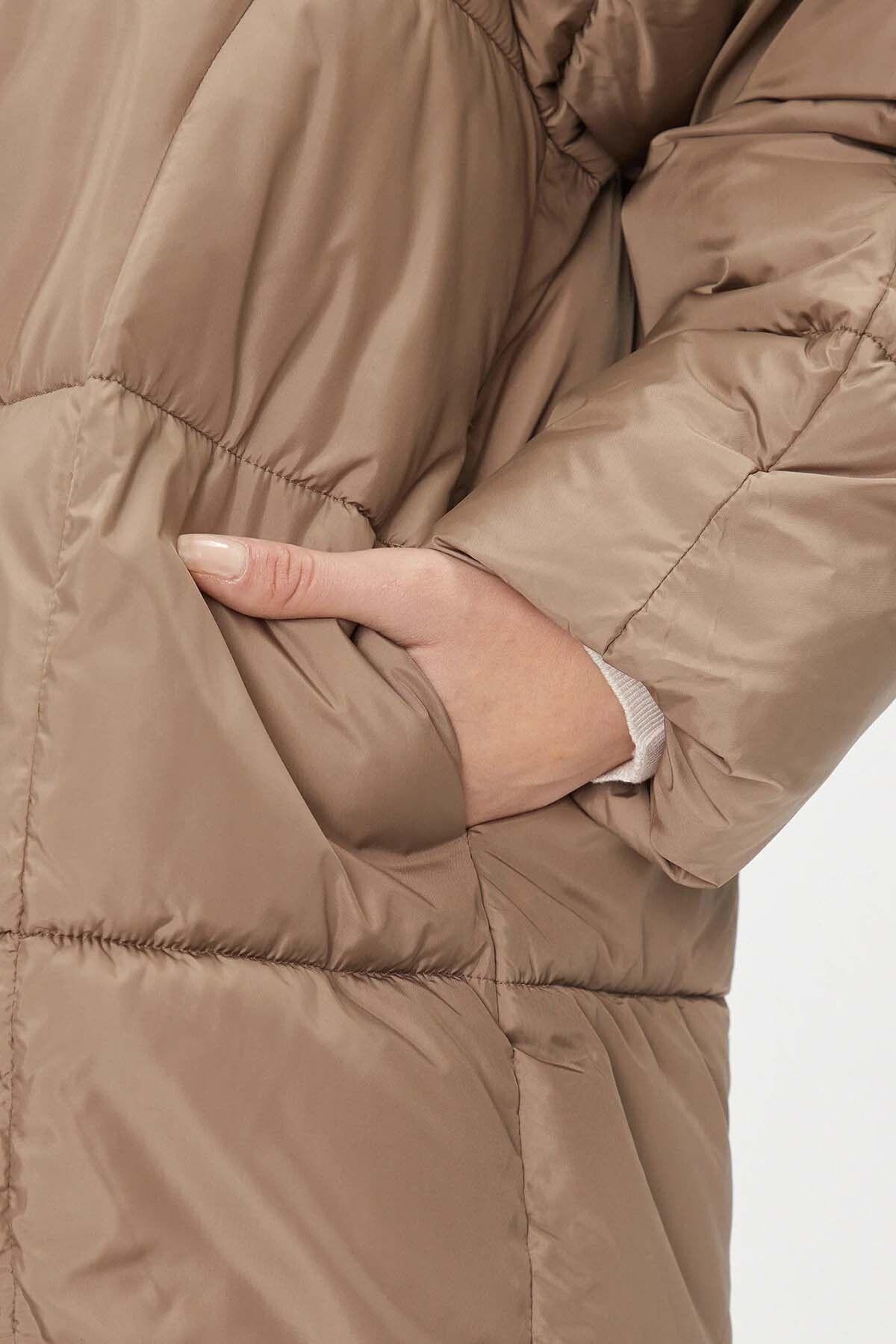 Only Rahat Kalıp Asta Oversize Puffer Kadın Mont Parka - 15293818 · 15