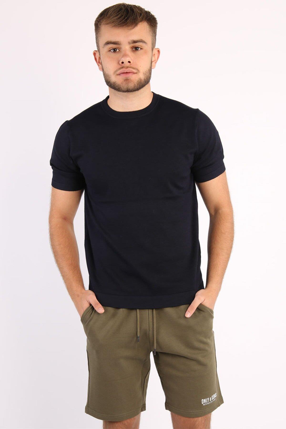 Only & Sons Erkek Düz Renk T-shirt - 22022928 - Only & Sons - 22022928
