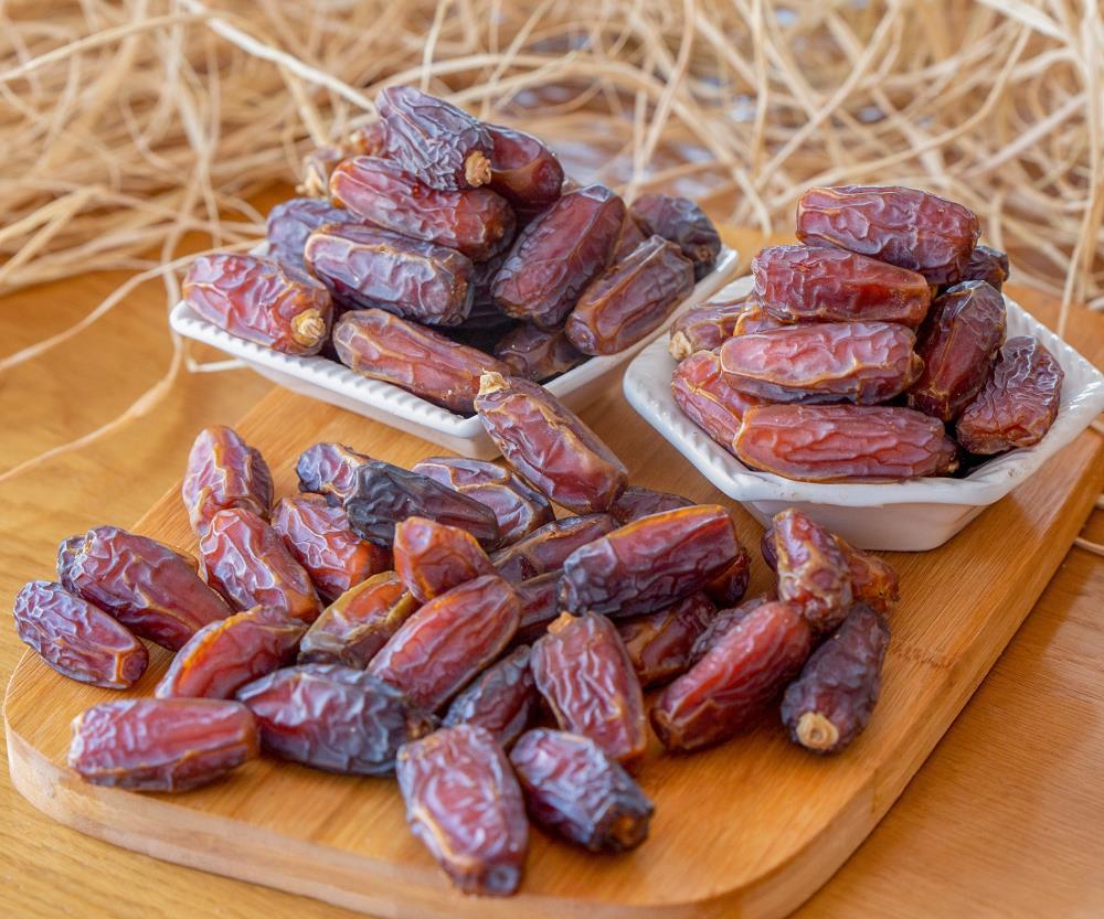  MEDİNE HURMASI (1KG)
