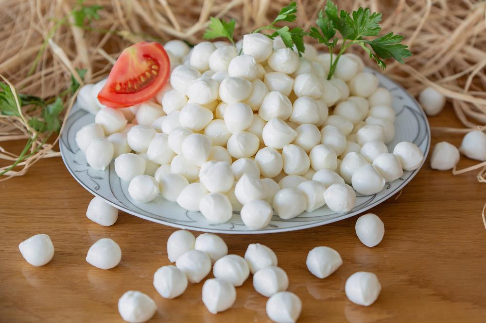 AZ TUZLU SÜT DAMLASI (1 KG)