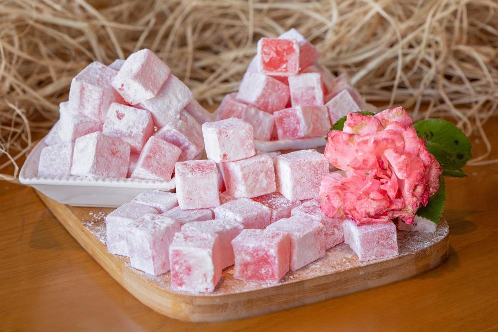 GÜLLÜ LOKUM (1 KG)