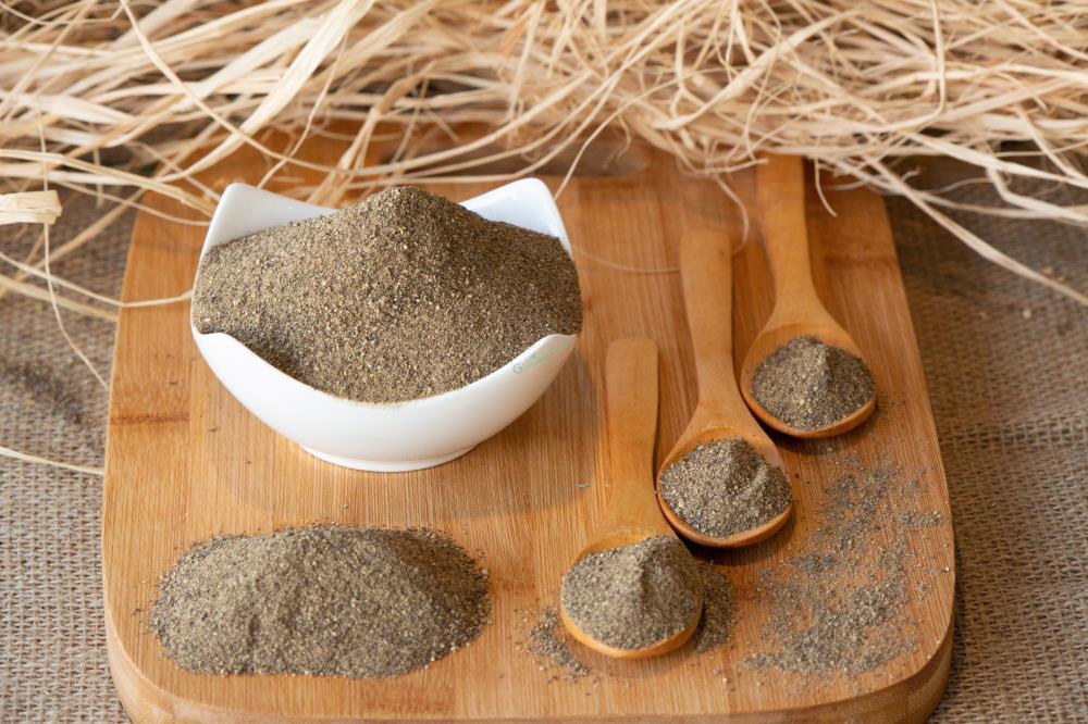 ÖĞÜTÜLMÜŞ KARABİBER (250 GR)