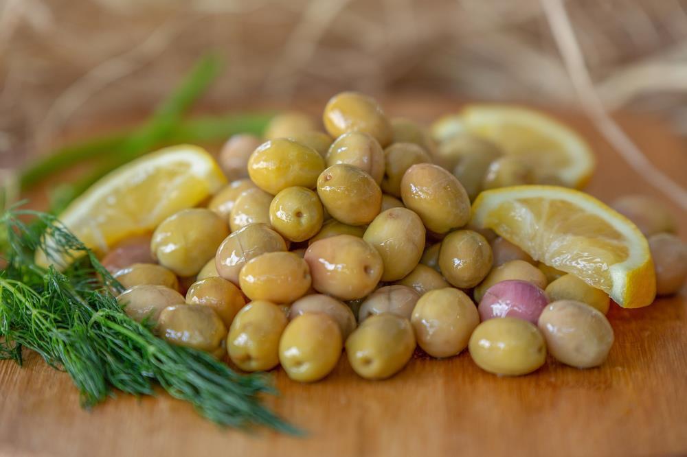 SÜPER ÇİZİK YEŞİL ZEYTİN (500 GRM )