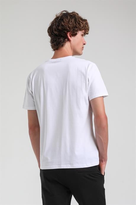 Beyaz Slim Fit Likralı Basic Tişört 25SSM20341