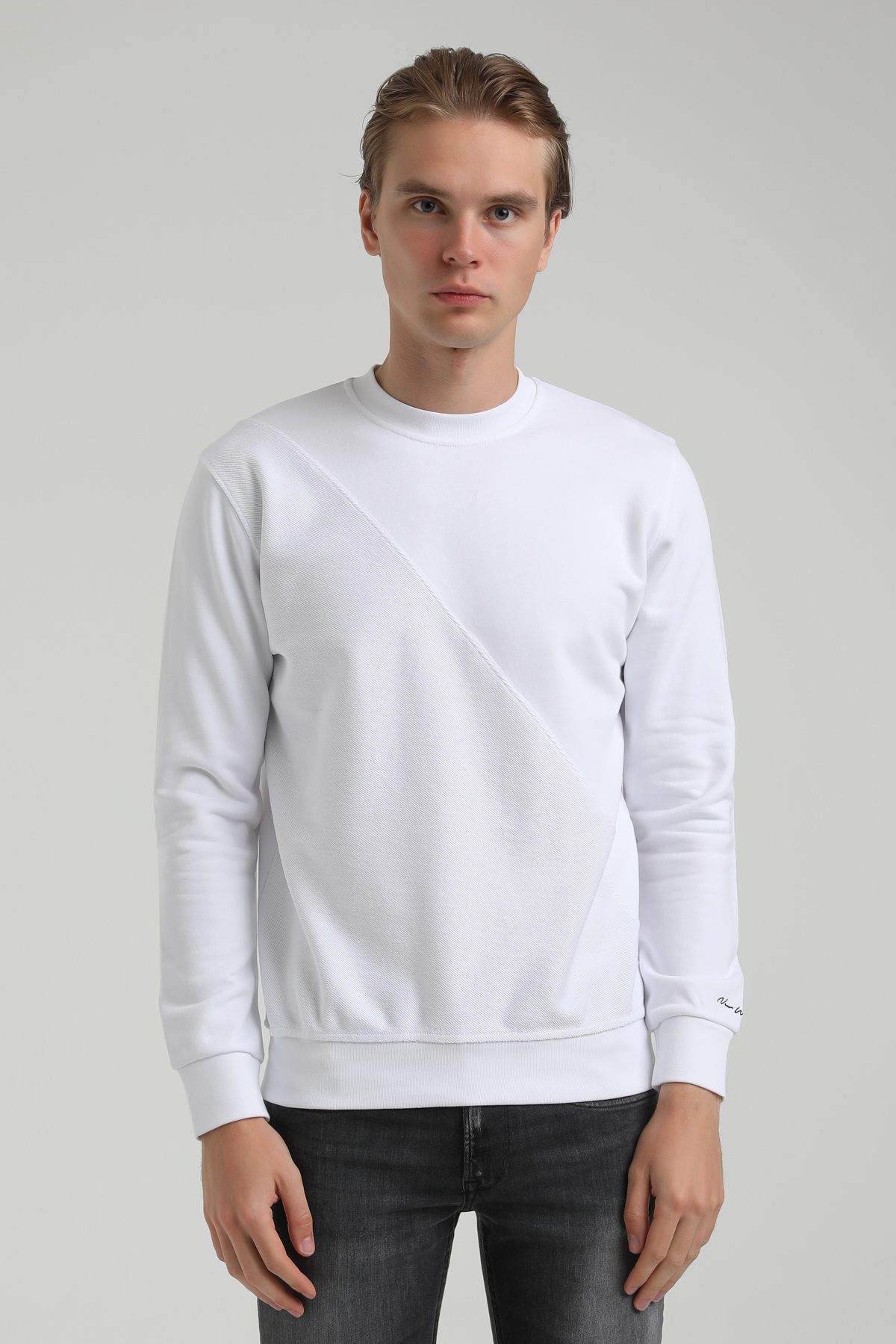New World Polo Bisiklet Yaka Beyaz Regular Sweatshirt 22FWM60125