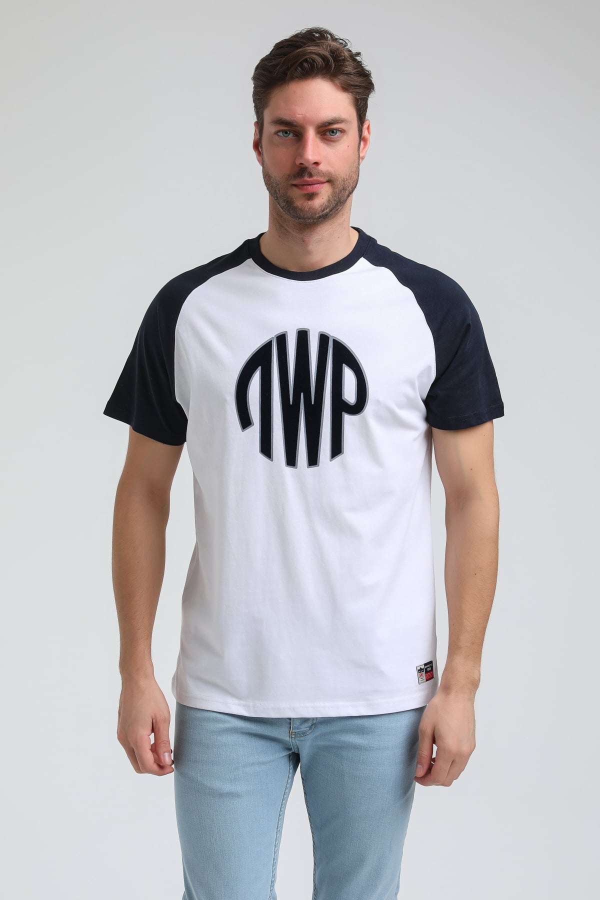 New World Polo Bisiklet Yaka Beyaz Slim Fit Tişört 23SSM20301