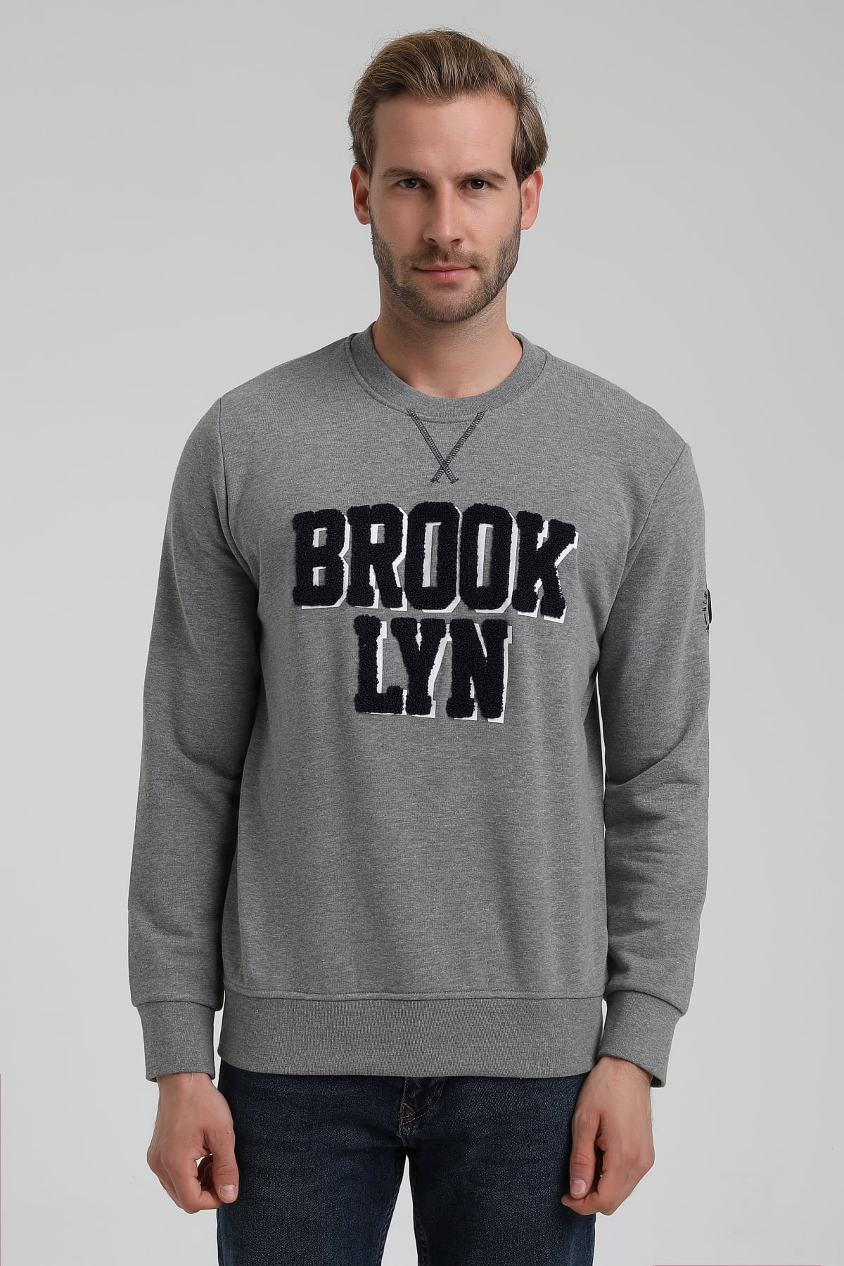 New World Polo Bisiklet Yaka Gri Slim Fit Sweatshirt 22FWM60120