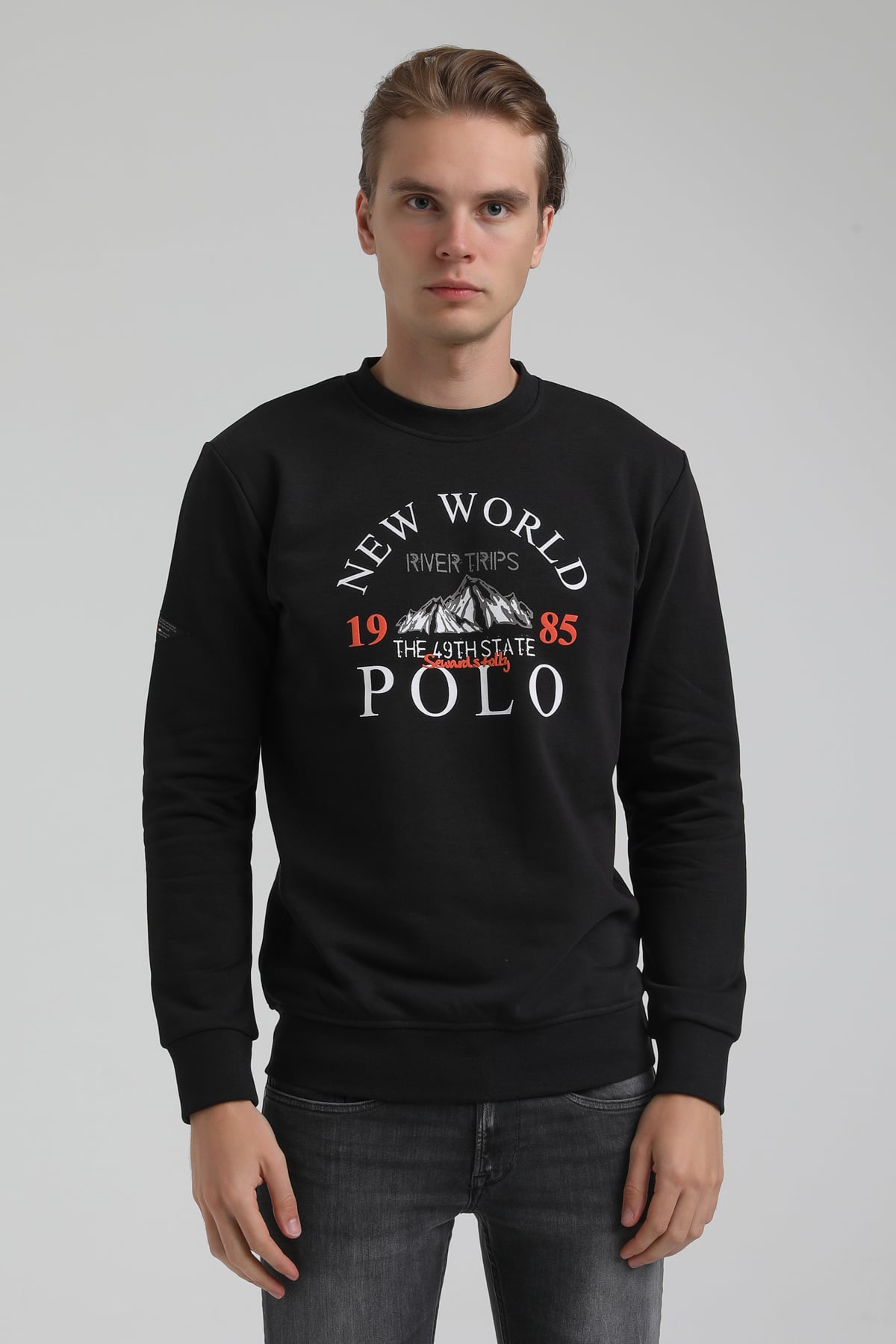 New World Polo Bisiklet Yaka Siyah Regular Sweatshirt 22FWM60133