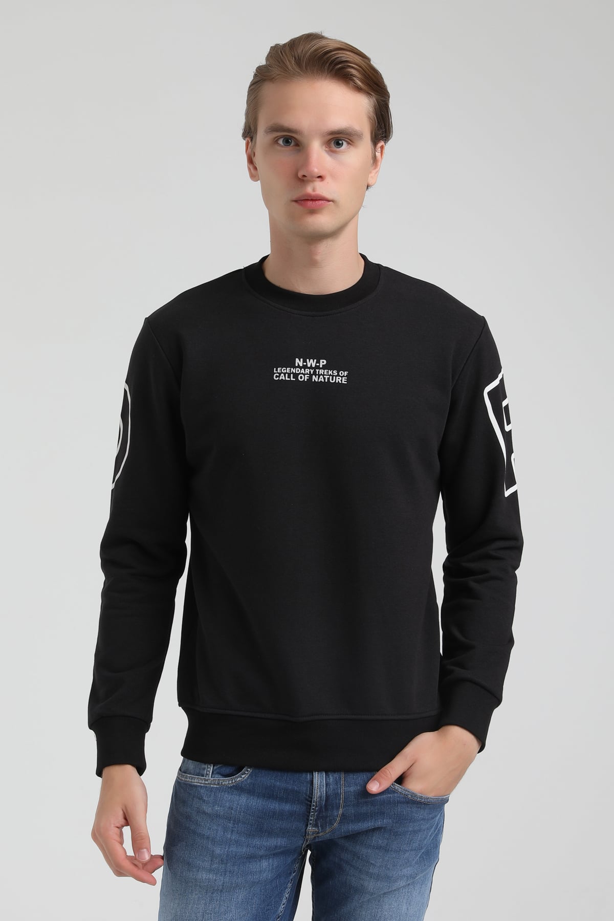 New World Polo Bisiklet Yaka Siyah Regular Sweatshirt 22FWM60126