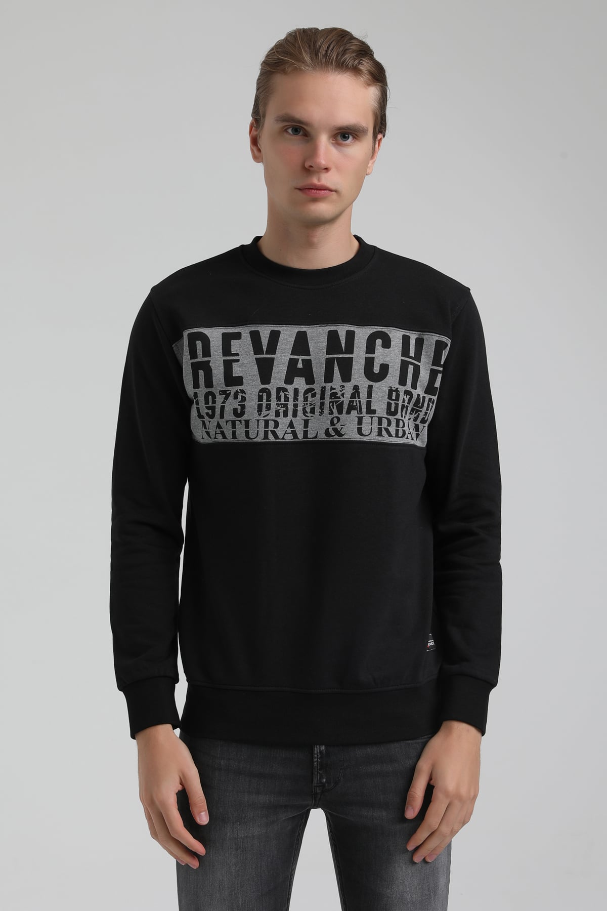 New World Polo Bisiklet Yaka Siyah Regular Sweatshirt 22FWM60130