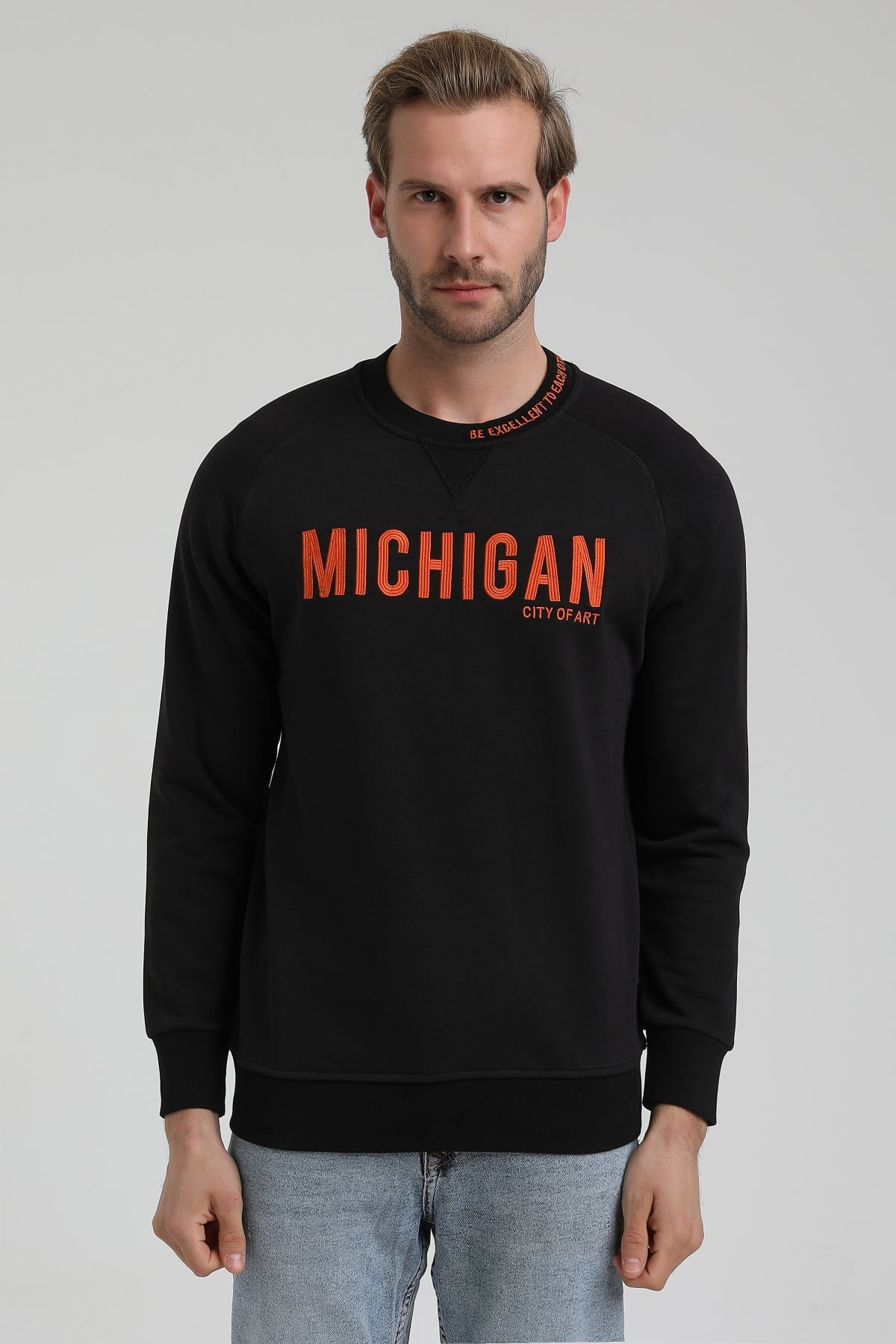 New World Polo Bisiklet Yaka Siyah Slim Fit Sweatshirt 22FWM60135