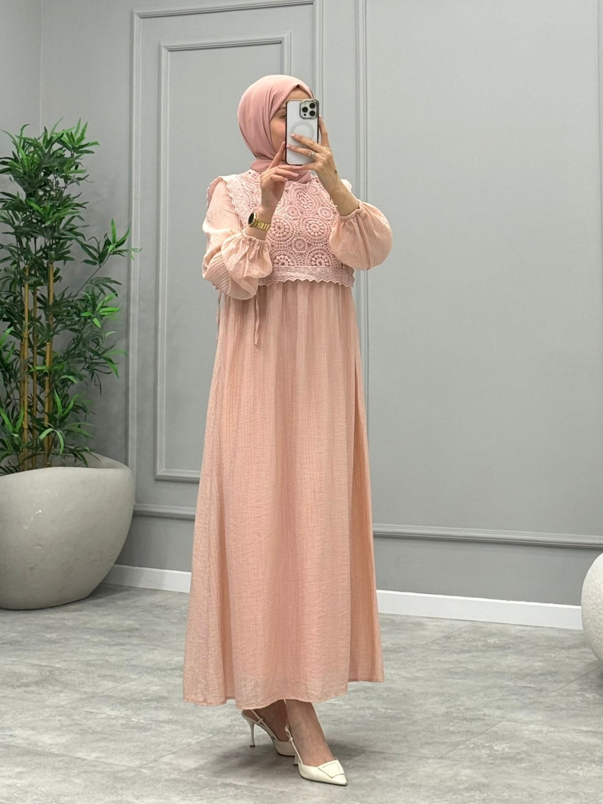 Bonita Dantel Detaylı Elbise -Pembe
