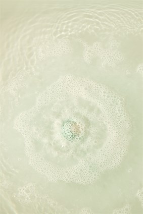 XM BATH BOMB WILD PINE 50G A0X