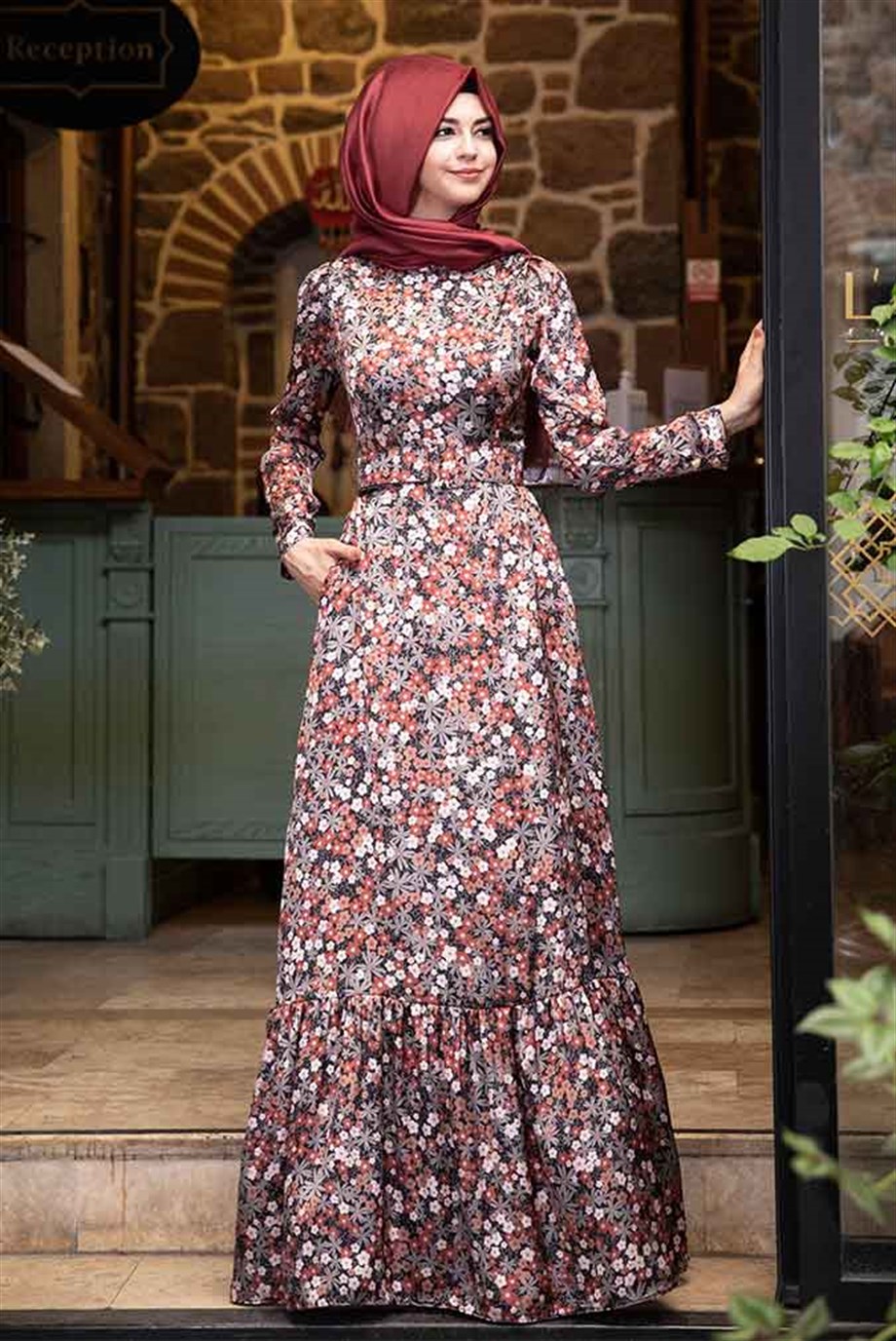 Pınar Şems Çiçekli Saten Elbise STD