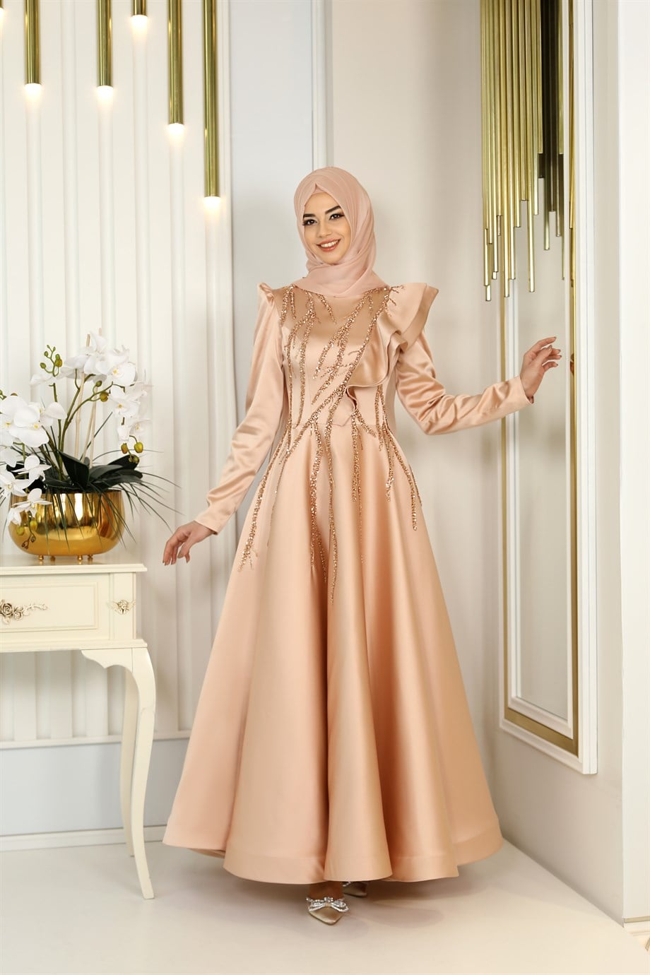 Pınar Şems Taçmin Abiye Bakır