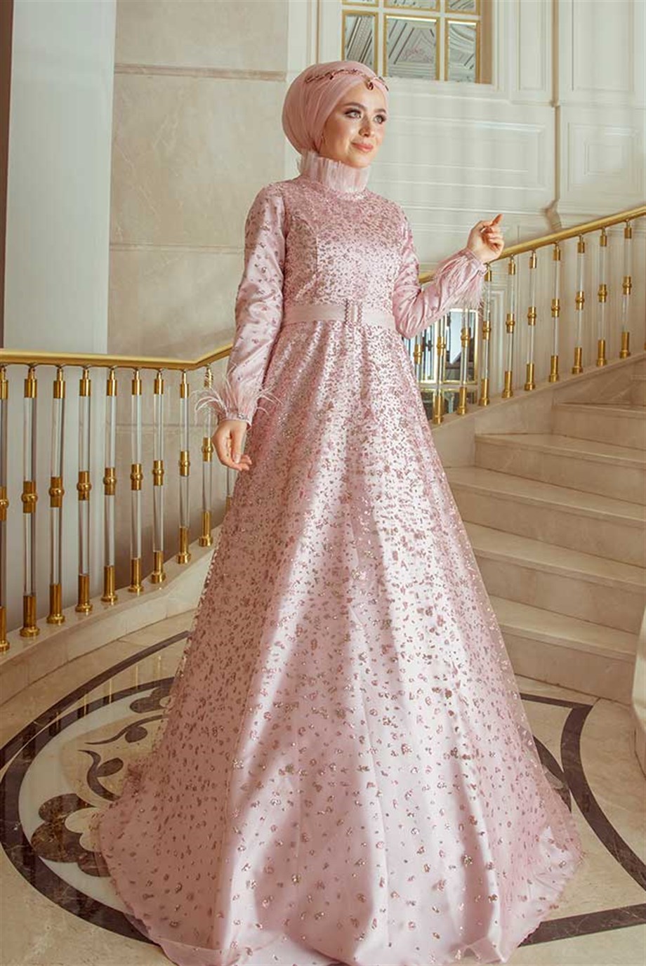 Pınar Şems Dilay Abiye Pudra