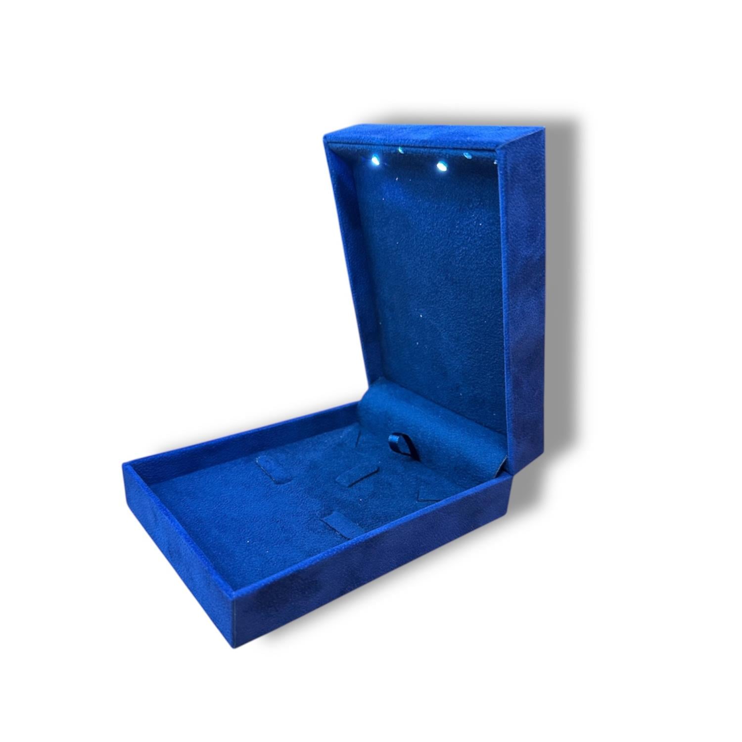 Exclusive Işıklı Mini Set Kutusu