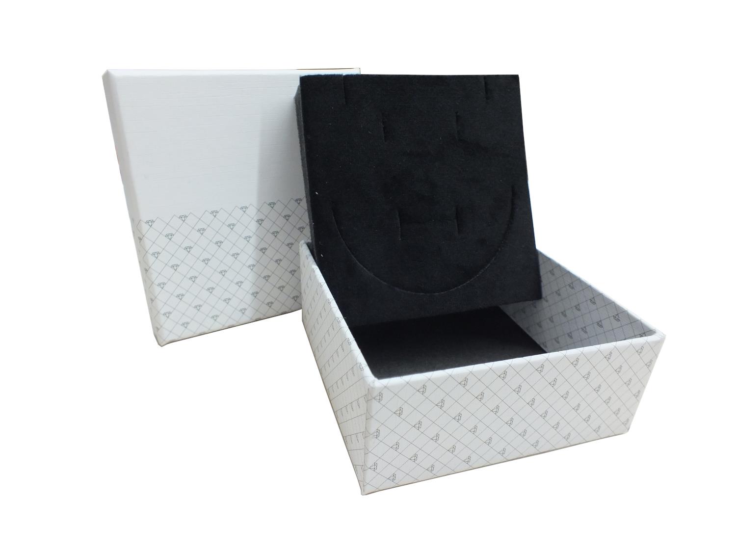 Karton Kelepçe Kutusu Elmas Desenli