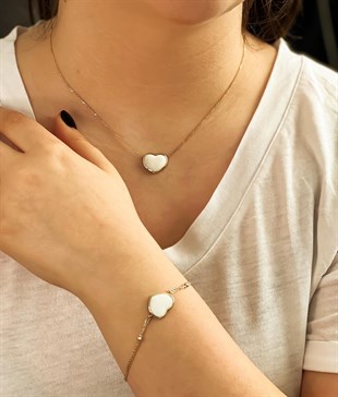 Beyaz Taşlı Kalp Altın Kolye