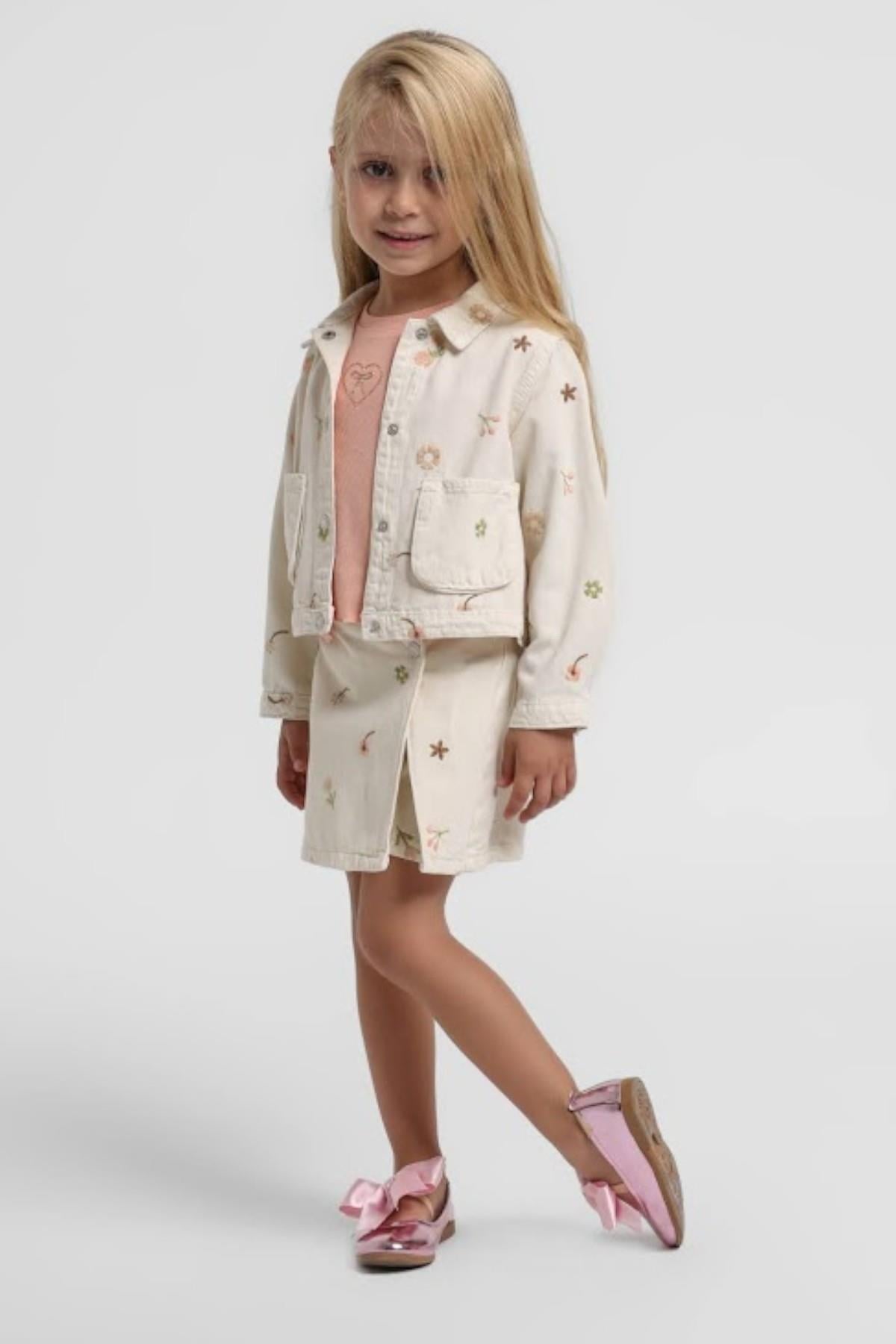 Escabel Kız Bebek 1-5 Yaş Çiçek İşlemeli Yumuşak Denim Ceket Krem