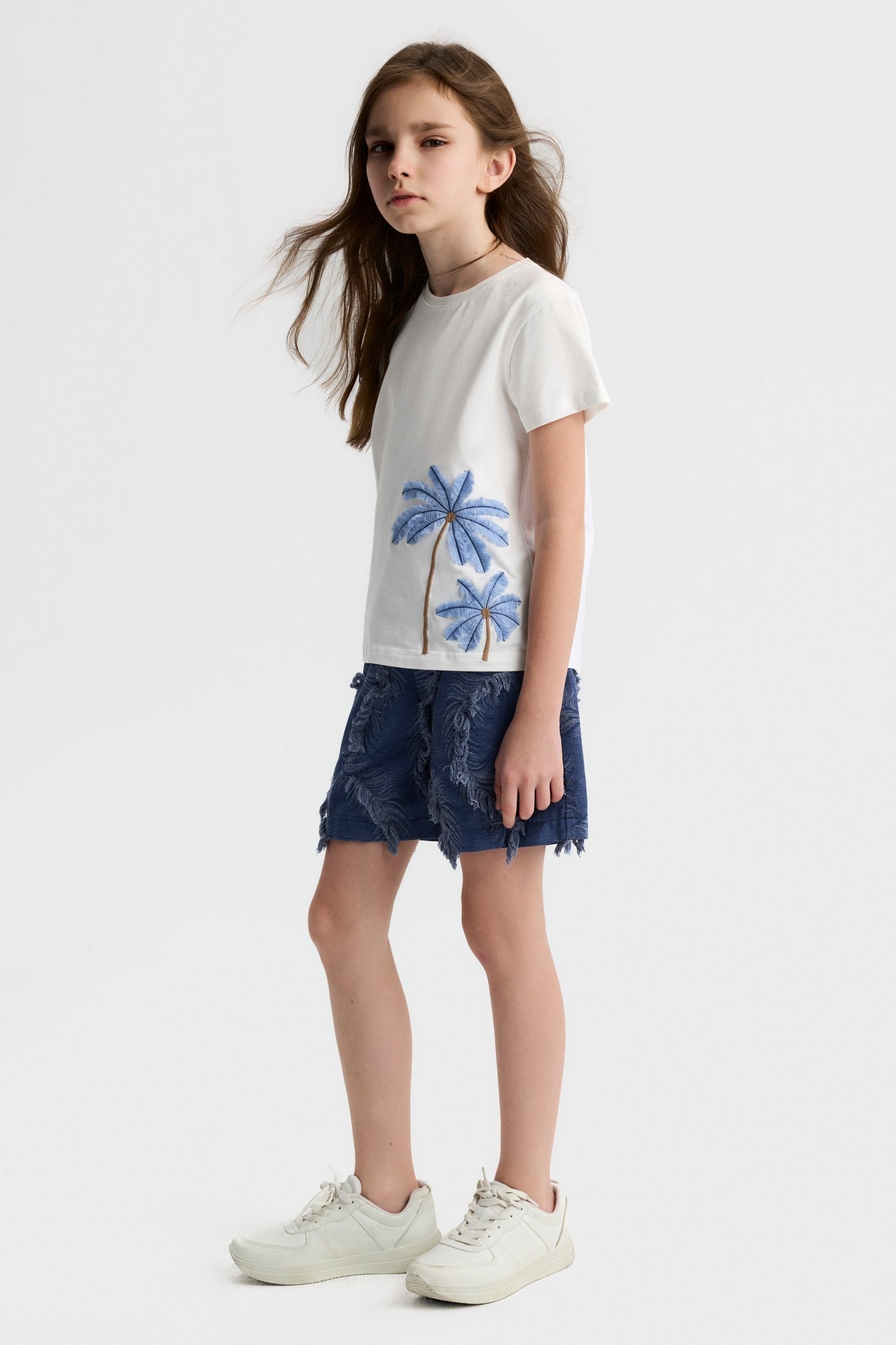Nk Kids Kız Çocuk 8-14 Yaş Palmiye Nakışlı Kısa Kol T-shirt Beyaz