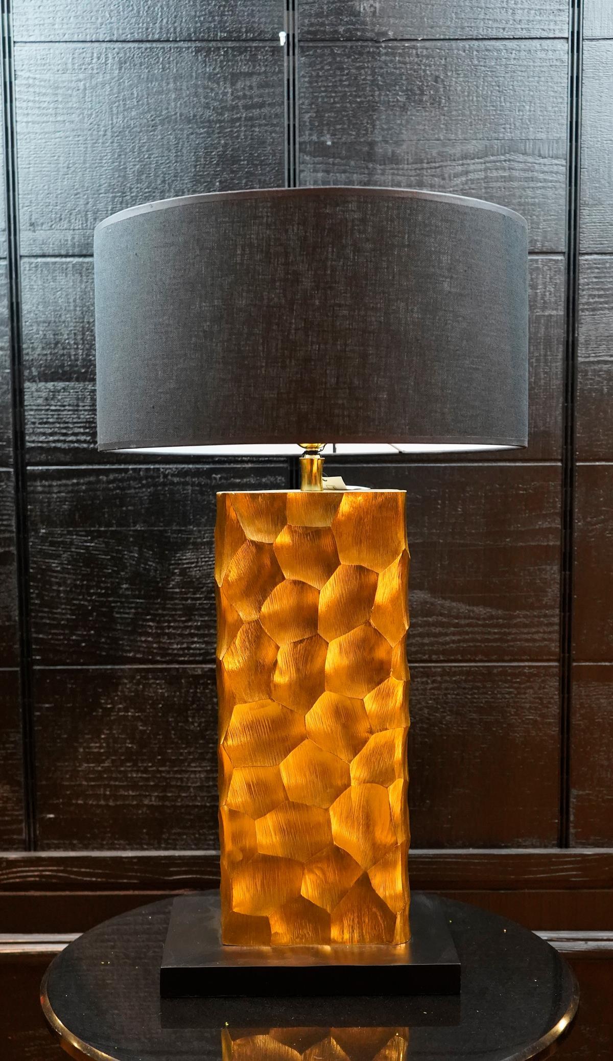 Design of LuxuryDESIGN OF LUXURYM-001691EICHHOLTZ 109812 TABLE LAMP BOXTER L GOLD FINISH | designofluxury.com.tr EICHHOLTZ 109812 TABLE LAMP BOXTER L GOLD FINISH