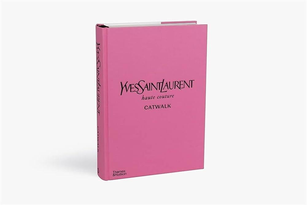 Design of LuxuryDESIGN OF LUXURYM-005709KİTAP- YVES SAINT LAURENT