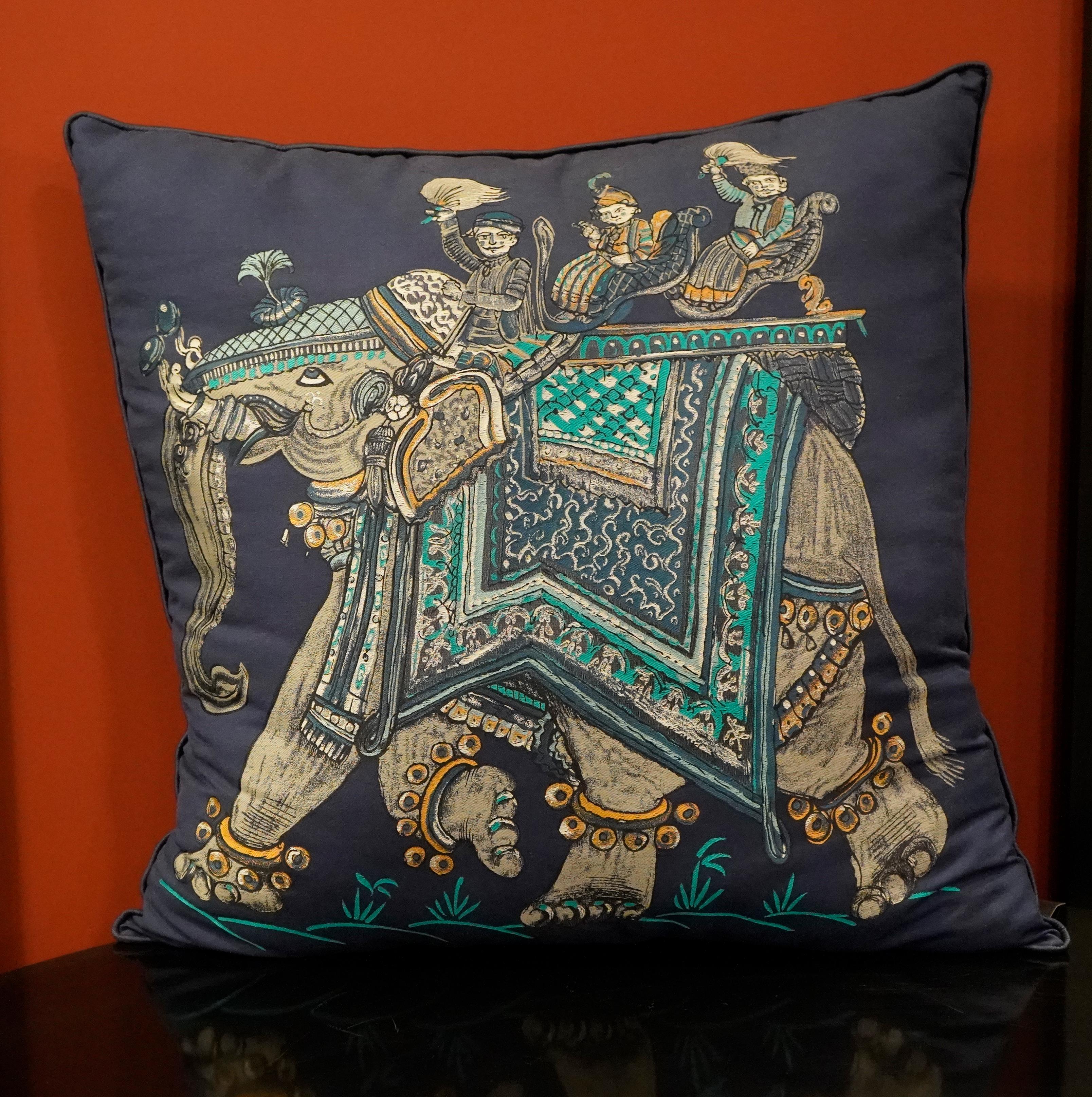 Design of LuxuryDESIGN OF LUXURYM-001453DL HERMES YASTIK | designofluxury.com.tr DL HERMES YASTIK