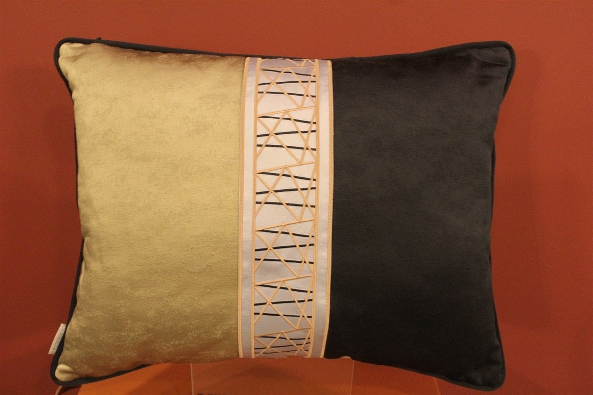 DESIGN OF LUXURYM-002503-3Yastık 29