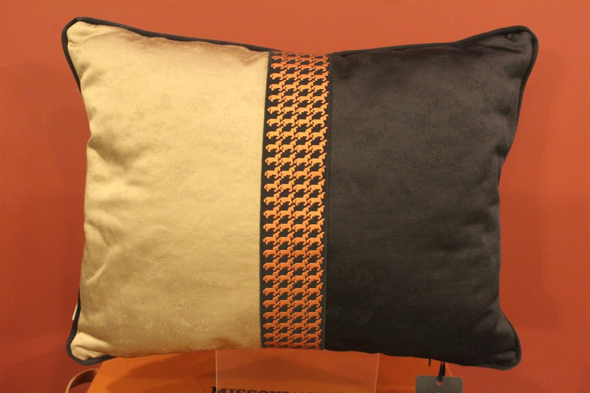 DESIGN OF LUXURYM-002503-5Yastık 31